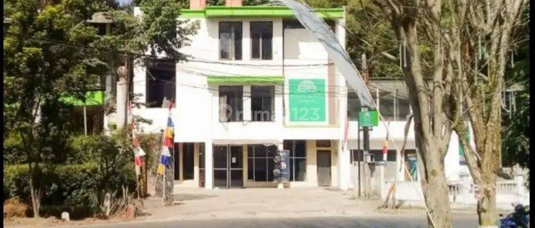 Dijual Ex Hotel Di Jalan Raya Lembang Bandung 1