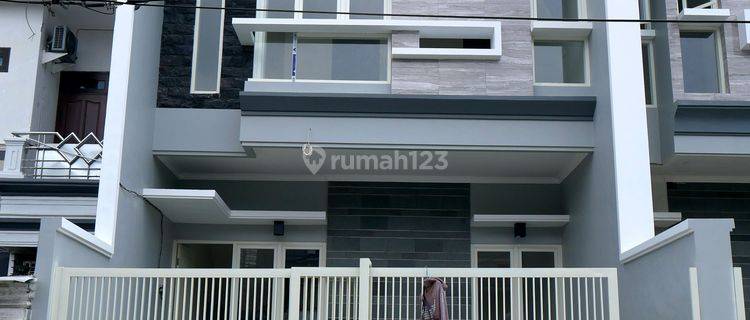 New! Rumah Nginden Intan 2 Lantai SHM Row Lebar Ngga Blusukan 1