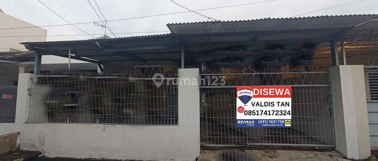 Disewakan Rumah Simpang Darmo Permai Selatan 1