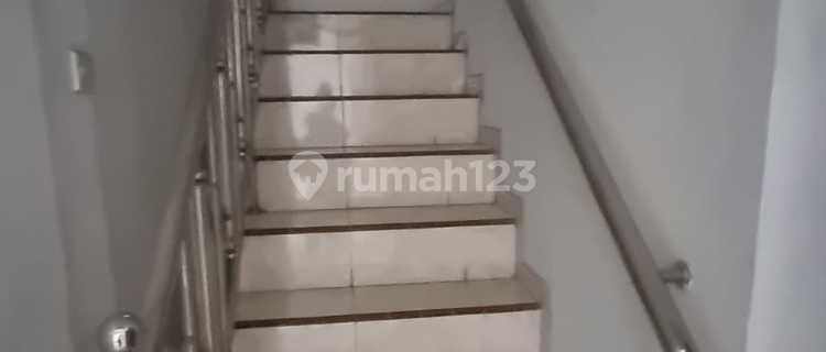 FOR RENT: Mojopahit Shophouse, Mojokerto 1