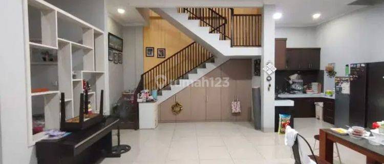 Dijual rumah rapi taman semanan indah 1