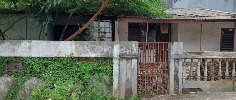 Dijual segera rumah tua KFT cengkareng, jakarta barat 1