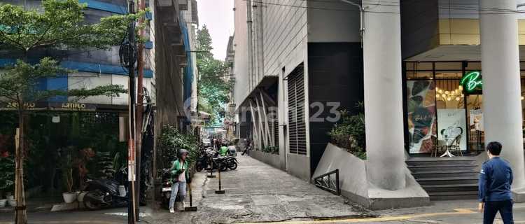 Price Drop! 4.5-Story Shop House on Jl. Ciguriang, Otista, Bandung City 1