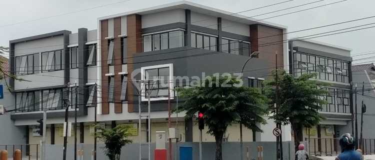 Zero Lot Commercial House, West Surabaya Satellite Main Road, New, Cheap, Strategic Location 1