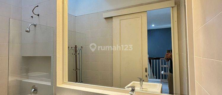 Rumah Wiyung Royal Residence Dekat Citraland, Pakuwon Indah  1