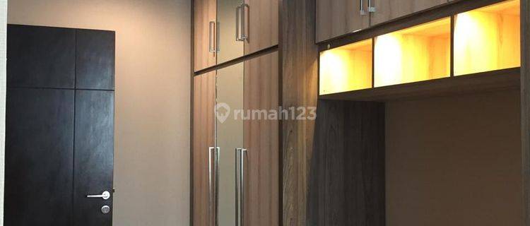 Dijual Cepat Apartemen Galery West Akr Furnished, Kebon Jeruk Harga Turun Jadi Rp 2,1 Miliar 1