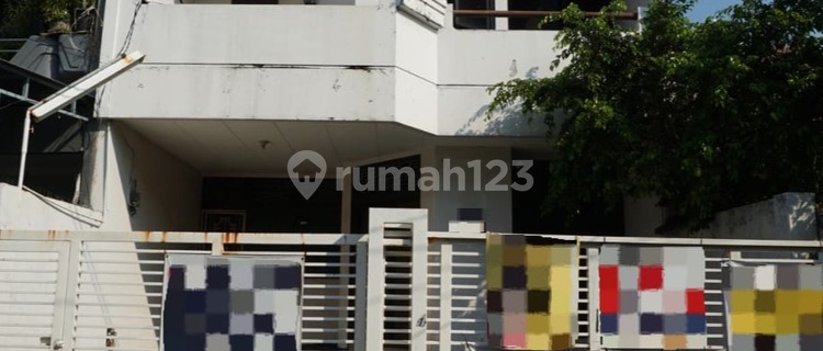 2-story house in Sunrise Garden that can support your business, located near Kebon Jeruk, West Jakarta. 1