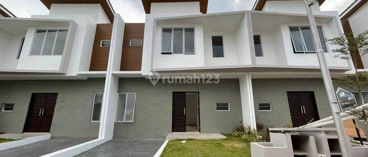 Disewakan Rumah Full Furnished di Azure Bay Pasir Putih Dekat Sekolah Mondial 1