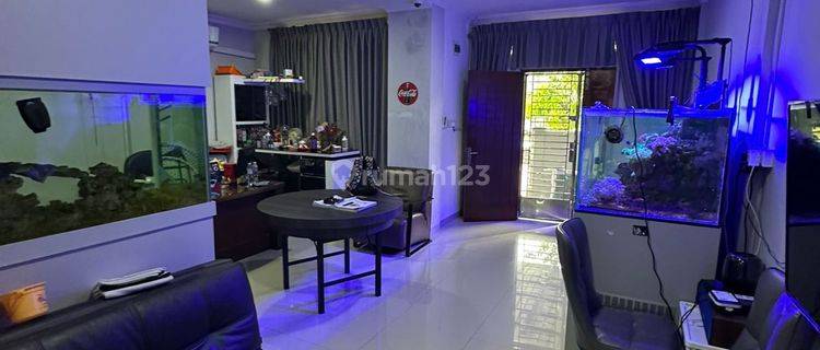 Rumah Bagus Semi Furnished HGB di Jodoh Permai, Batam 1