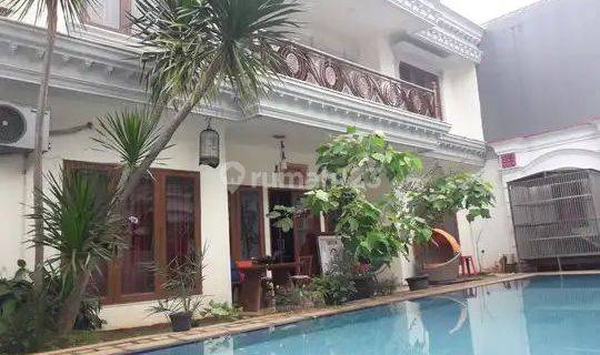 Rumah di Jl. Pejaten Barat II SHM Bagus SWPOOL Hadap Selatan 1