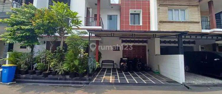 Rumah Town House Di  Mampang Prapatan Strategis Hadap Barat  1