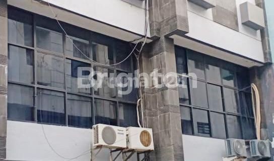 3.5 STORY TOWNHOUSE IN TEMBOK DUKUH BUBUTAN 1