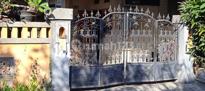Three-story house in Batubulan Gianyar, near Denpasar and Ubud 1
