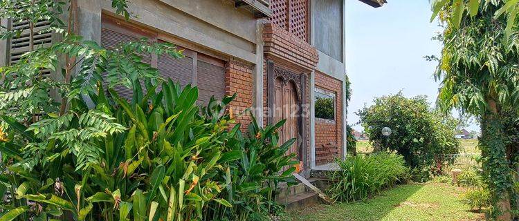 Eco Wooden House With Rice Field View Close to Ubud 1