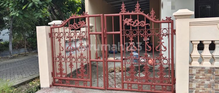 One-Story House in Pongangan, Manyar, Gresik 1