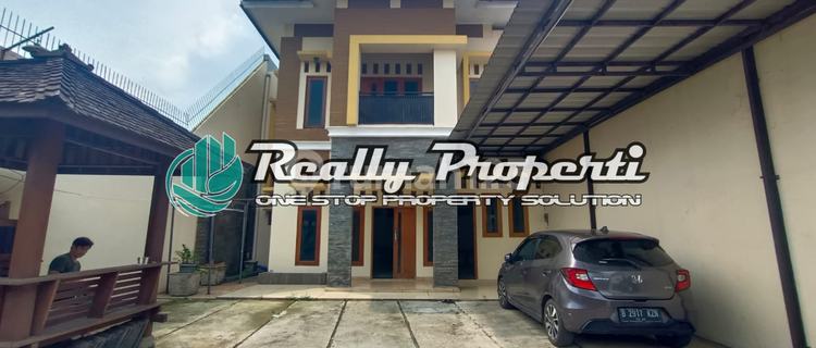 For Rent: 2-Story House in a Very Strategic Location, Semi-Furnished in Pondok Kelapa, Duren Sawit. East Jakarta. 1