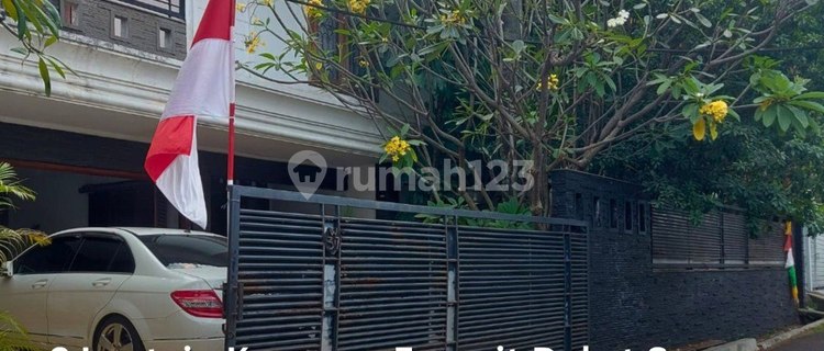 Simprug 2-Story House Ready to Occupancy, Elite & Quiet Area, Near Senayan 1