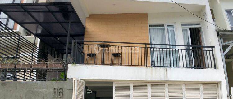 Rumah di Grand valley residence 3 Lantai SHM full FURNISHED 1