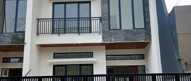 Rumah di Turangga Buahbatu 2 Lantai SHM Bagus siap huni 1