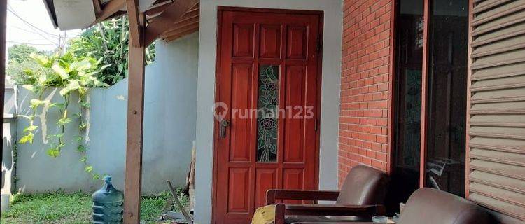 Rumah terawat 2 Lantai di Turangga Lengkong Buahbatu murah SHM 1