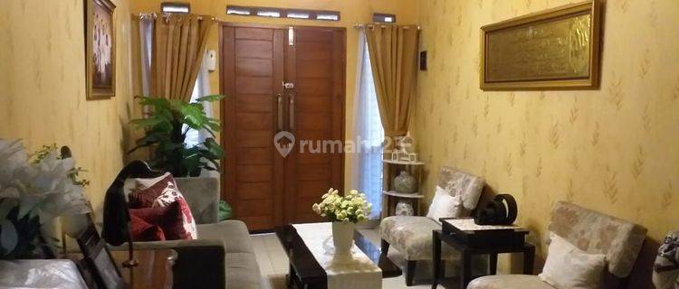 Rumah di Arcamanik endah 2 Lantai SHM Bagus siap huni 1