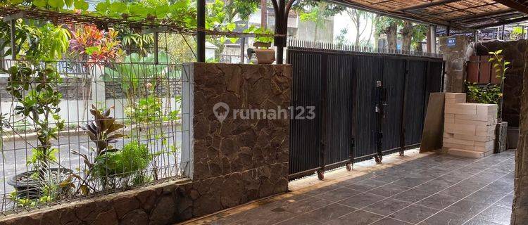 Rumah 2 Lantai Classic Di Dago Kawasan Bandung Utara Shm 1