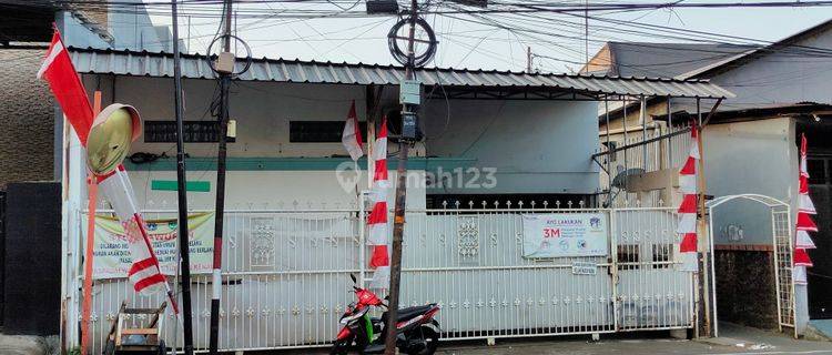 Rumah Lokasi Strategis, Cocok Dibuat Indomaret Dan Bisnis Kost 1