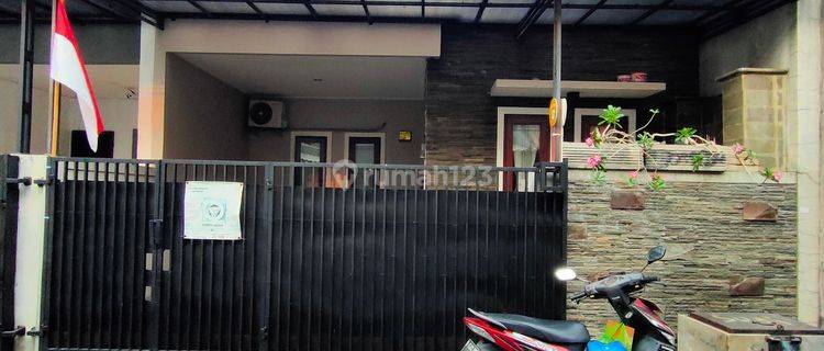 Dijual Rumah Nyaman Dalam Komplek di Kampung Ambon, Jakarta Timur 1