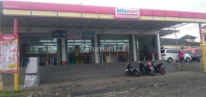 Dijual Alfamart Banyumanik, Semarang Luas 605 M2 1