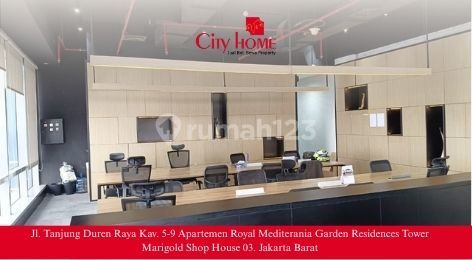 Sewa Kantor Eksklusif di Soho Capital - Full Furnished 1