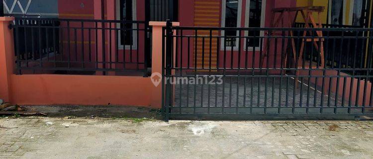 Rumah Disewakan Nego  3kamar Di Karya Jaya Depan Karya Kasih.  1