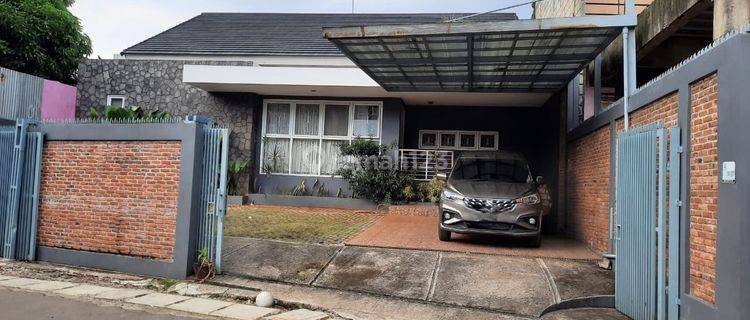 Rumah  strategis dekat ke jalan Sudirman Kebayoran Bintaro Sektor 7 1