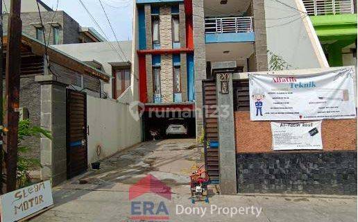 Rumah 3 Lt Luas Tanah 345 di Jl Anggrek, H Domang Kebon Jeruk 1