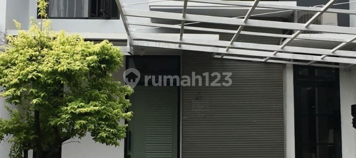 For Sale Ready-to-Occupy House Near MRT Station in Rempoa Gintung 1