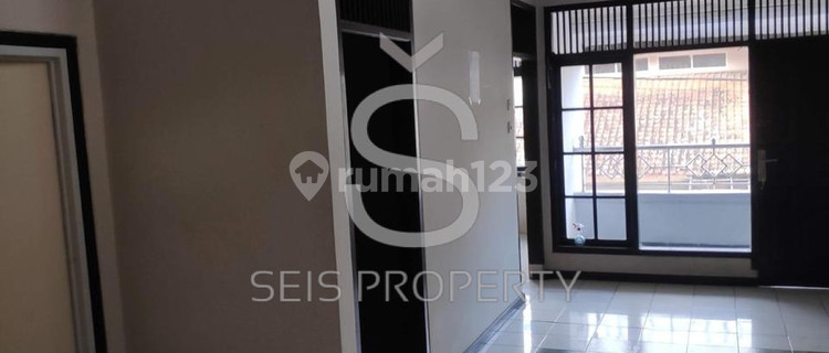 Disewakan Rumah 2 Lantai di Taman Kopo Indah 1 Kota Bdg 1