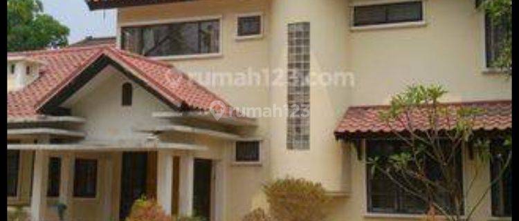 Rumah Posisi Hook Gandeng Meadow Green Luas 600m2  1