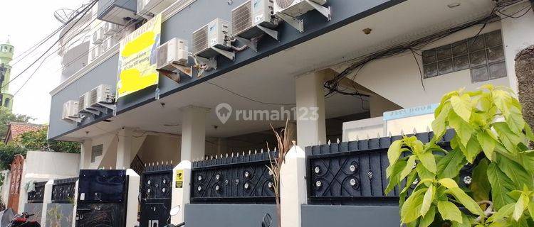 Rumah 4 Lantai Sudah Renovasi SHM Di Kos 48 Kamar Jakarta Barat  1