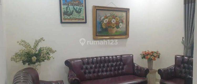 Rumah Kontrakan 3 Lantai Bagus Semi Furnished di Kosambi, Tangerang 1