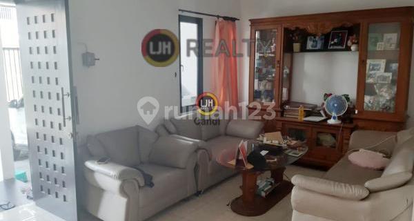 House in Lumbung Sari, Pedurungan, Semarang. 1