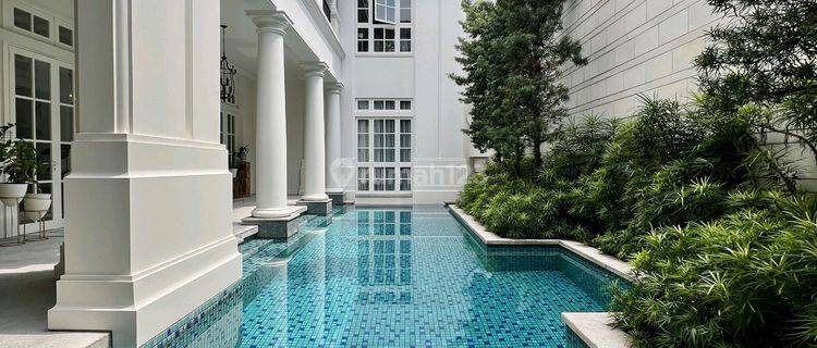 Rumah Mewah Classic Private Pool Mega Kuningan Jakarta Selatan 1