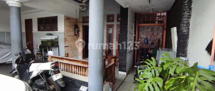 For Rent Luxury House Ready to Occupy Strategic Location in Central Jakarta, Matraman 1