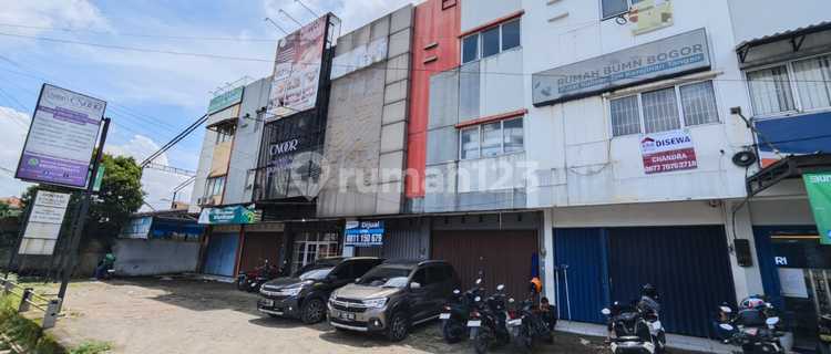 Disewakan Ruko 3 Lantai Di Segitiga Emas Yasmin Semplak 1