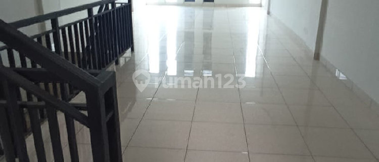 For Sale: Burgundy Sumarecon Shop House in a Strategic and Commercial Location 1