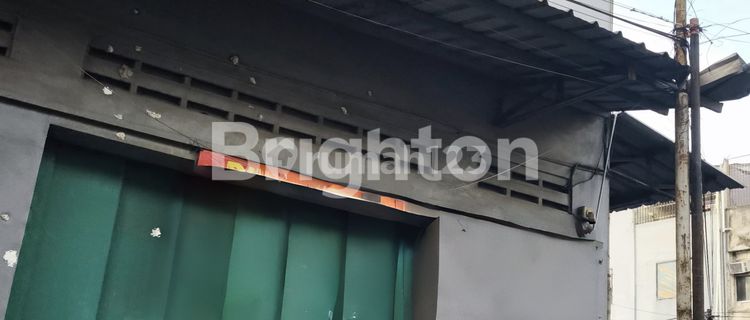 2,5 Lantai! Gudang 7 x 20 di Bandengan Utara, Tambora, Jakarta Barat 1