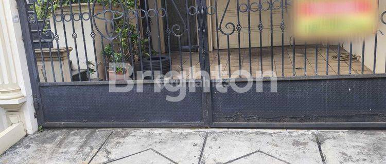 Rumah Mewah 3 Lantai Pantai Indah Kapuk, PIK 1: Hunian Idaman - Penjaringan, Jakarta Utara 1