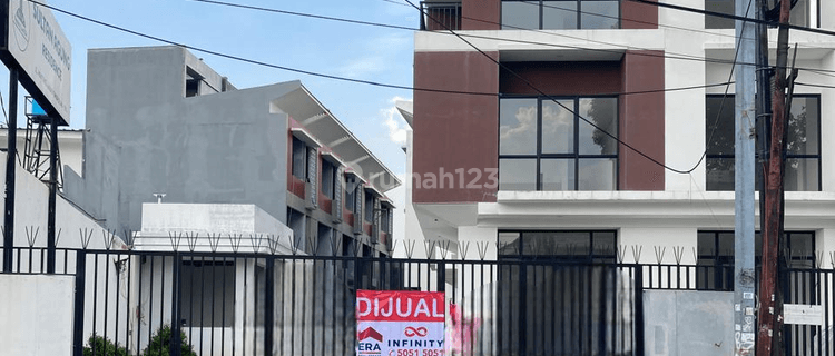 Ruko Menteng Atas Strategis 1