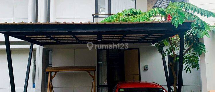 Rumah Hook Semi Furnish 2 Lantai di Cendana Karawaci  1