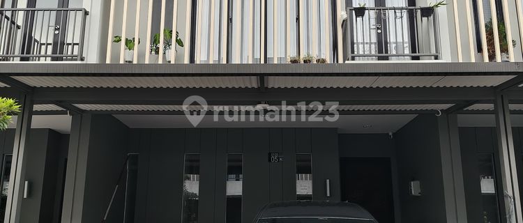 Jual Rumah Grand Wisata Cluster Z Living Semi Furnish Nego 1