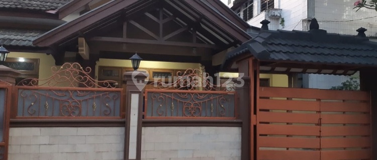 Best Price!!! Jual Rumah Luas 374M² di Menteng Jakarta Pusat 1