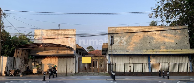 Jual Cepat Rumah Strategis Tanah Luas Di Jombang Jawa Timur 1